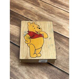 DISNEY ALL NIGHT MEDIA 997-J03 LAUGHING POOH BEAR WOOD MOUNTED RUBBER STAMP
